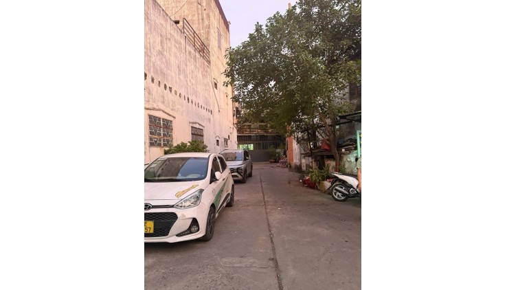 GÓC 2 MẶT TIỀN, 47M2, NGANG LỚN HƠN 5M, 3PHÒNG NGỦ, HẺM THÔNG THOÁNG, KỀ BÊN PHAN ANH - NGÃ TƯ 4 XÃ, GIÁ CHỈ NHỈNH 3 TỶ